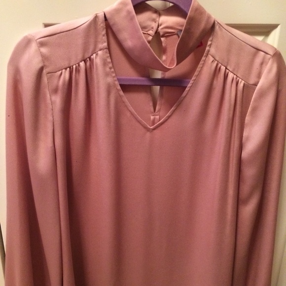 SOLD Vince Camuto Choker Top Satin Mock Neck, S - Picture 5 of 8